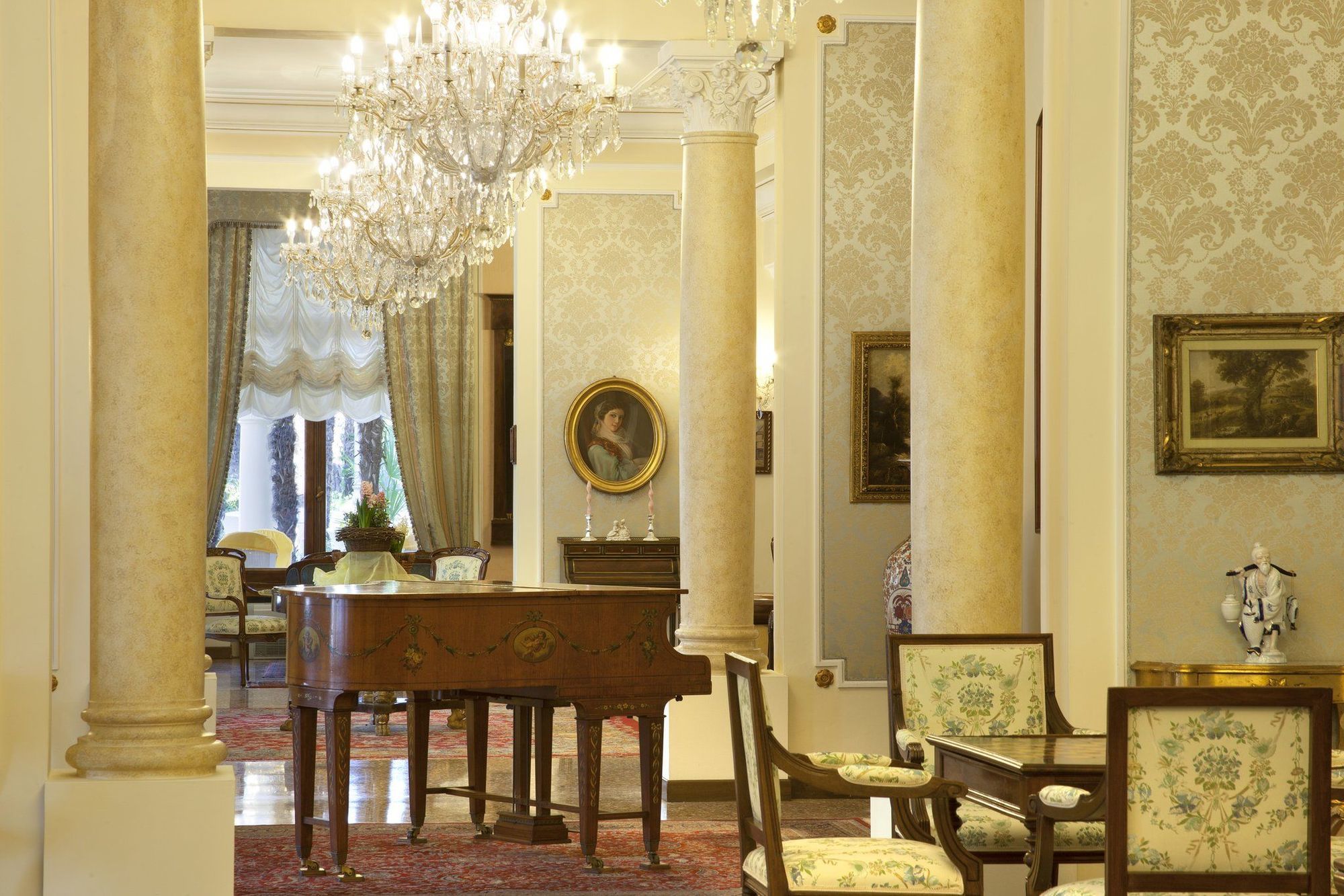 Grand Hotel Trieste & Victoria Abano Terme Exteriér fotografie The interior of the hotel
